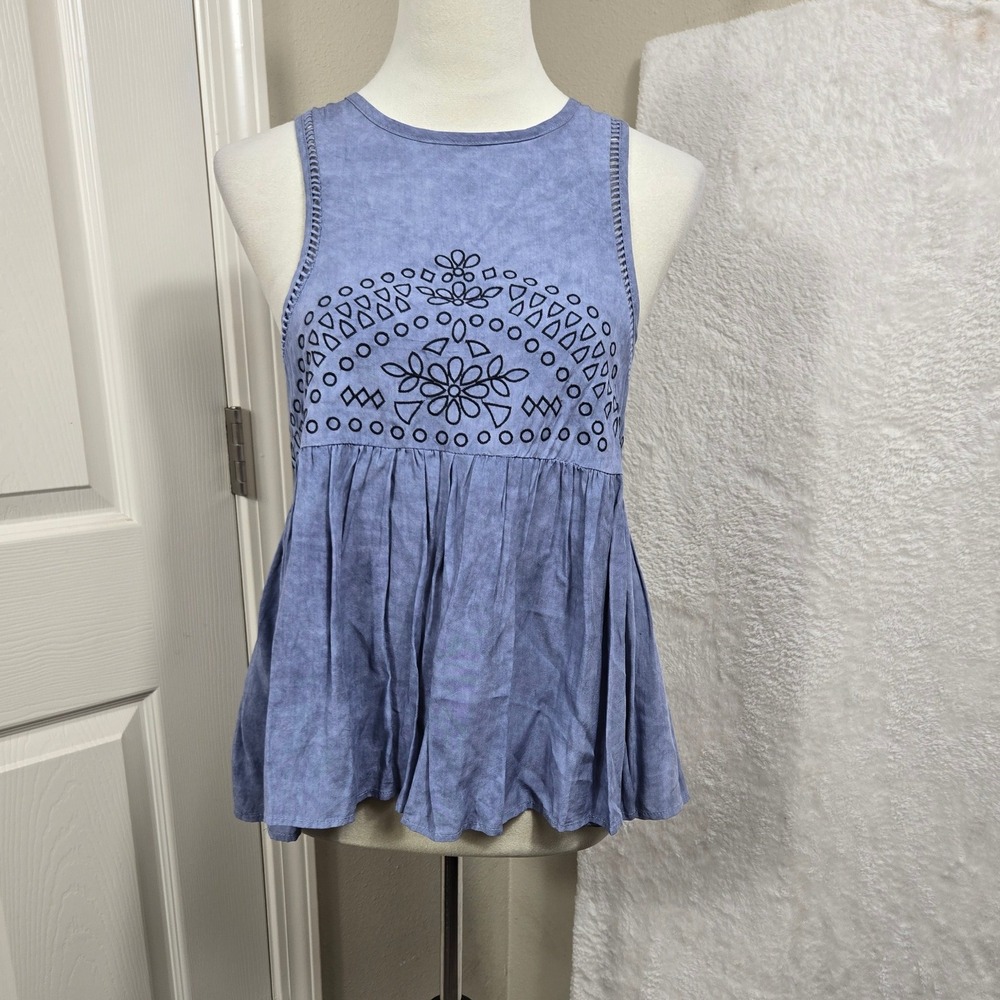 Taylor & Sage Women's XS Tank Top Embroidered Sleeveless Casual Blue Top Boho